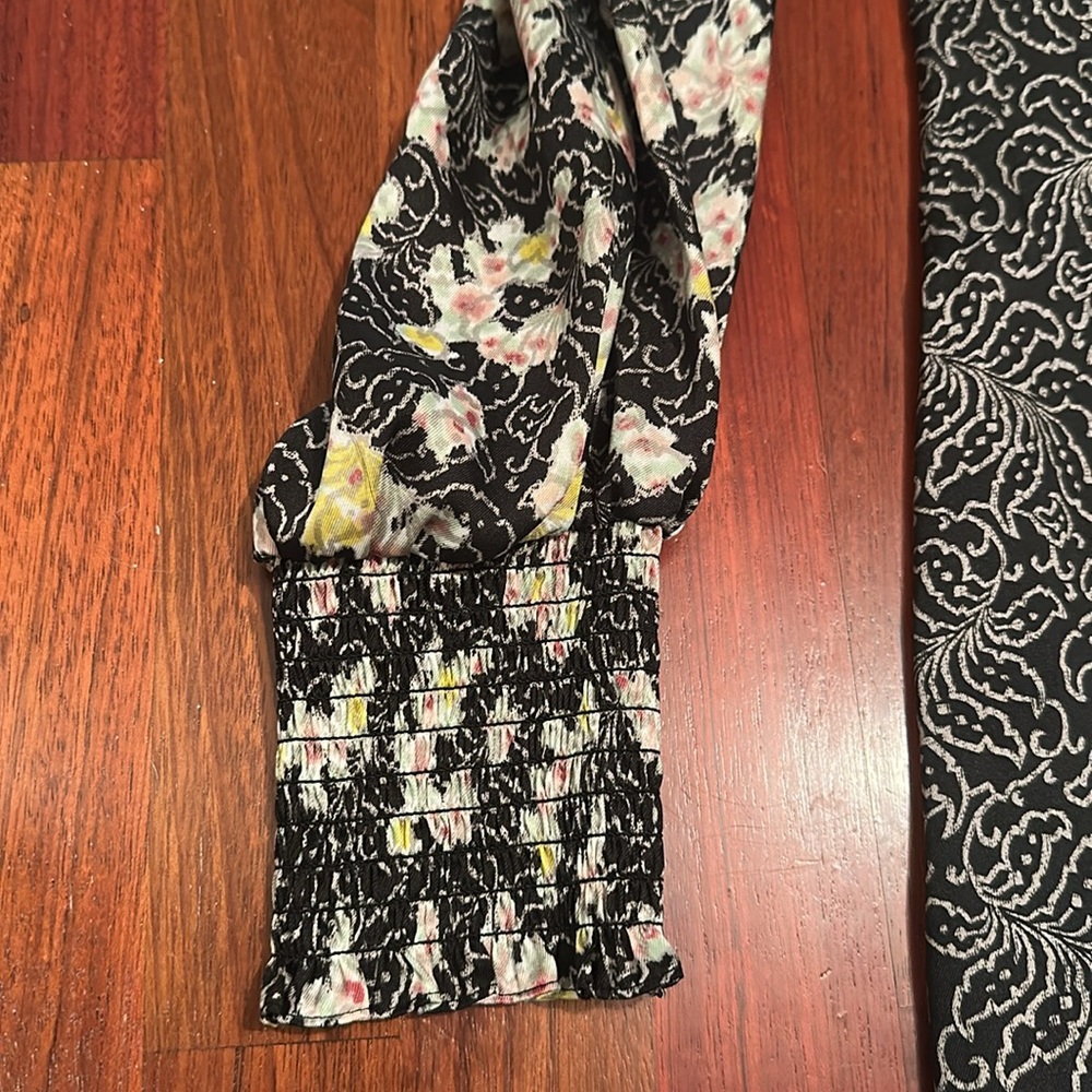 Cinq à Sept Floral Long Sleeve Dress - Black and White - Picture 5 of 6